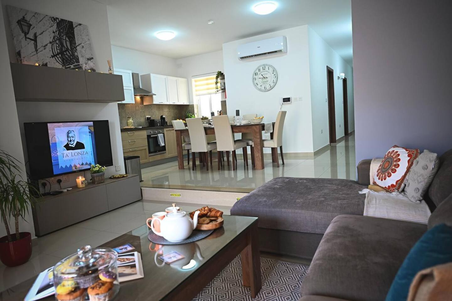 Fl 2 Ta'Lonza Luxury With Hot Tub By Homely Mellieħa Extérieur photo