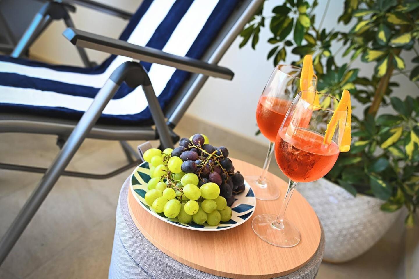 Fl 2 Ta'Lonza Luxury With Hot Tub By Homely Mellieħa Extérieur photo