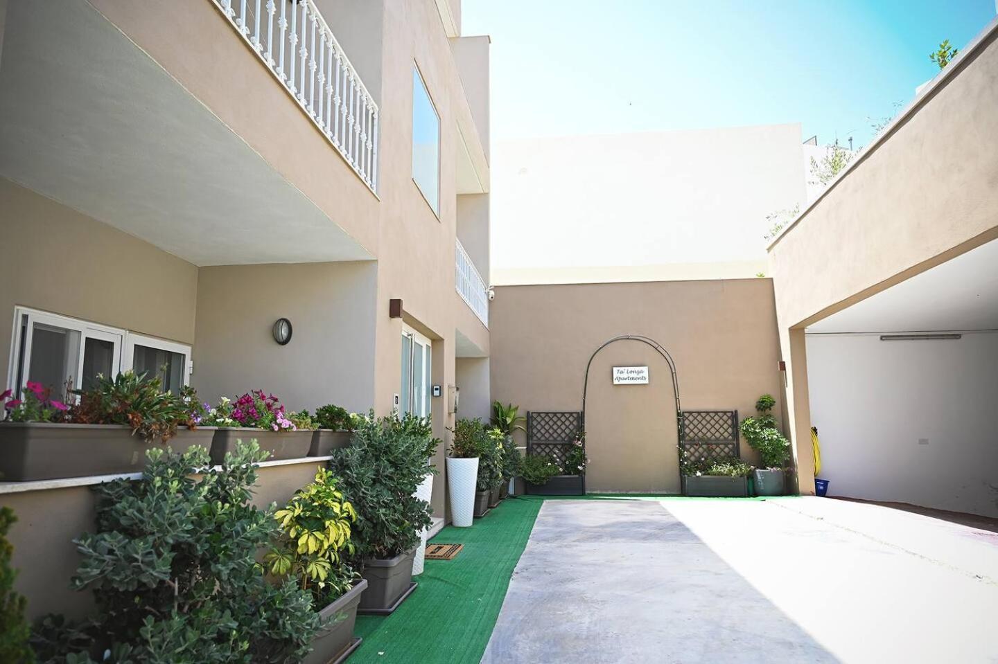 Fl 2 Ta'Lonza Luxury With Hot Tub By Homely Mellieħa Extérieur photo