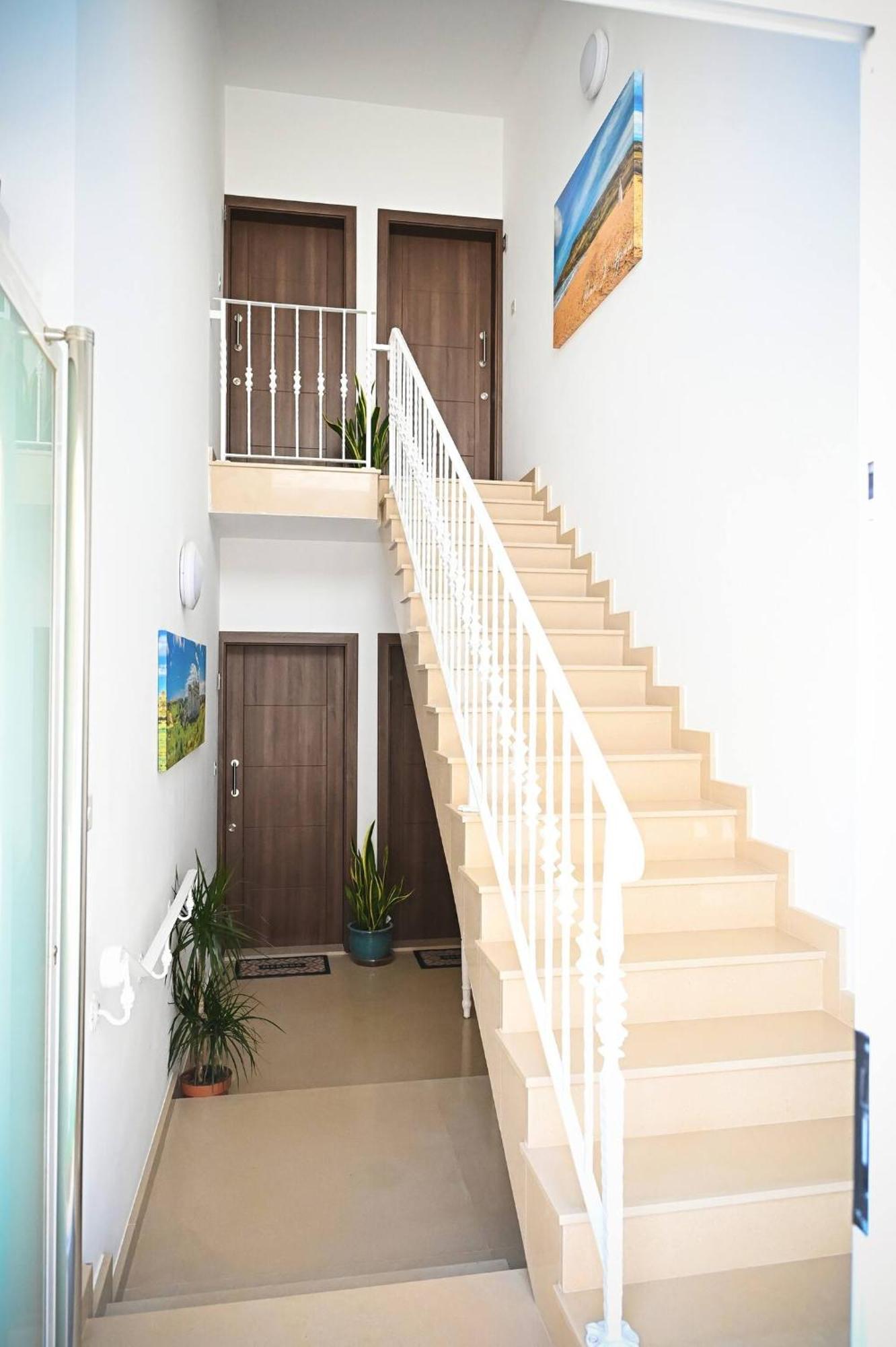 Fl 2 Ta'Lonza Luxury With Hot Tub By Homely Mellieħa Extérieur photo