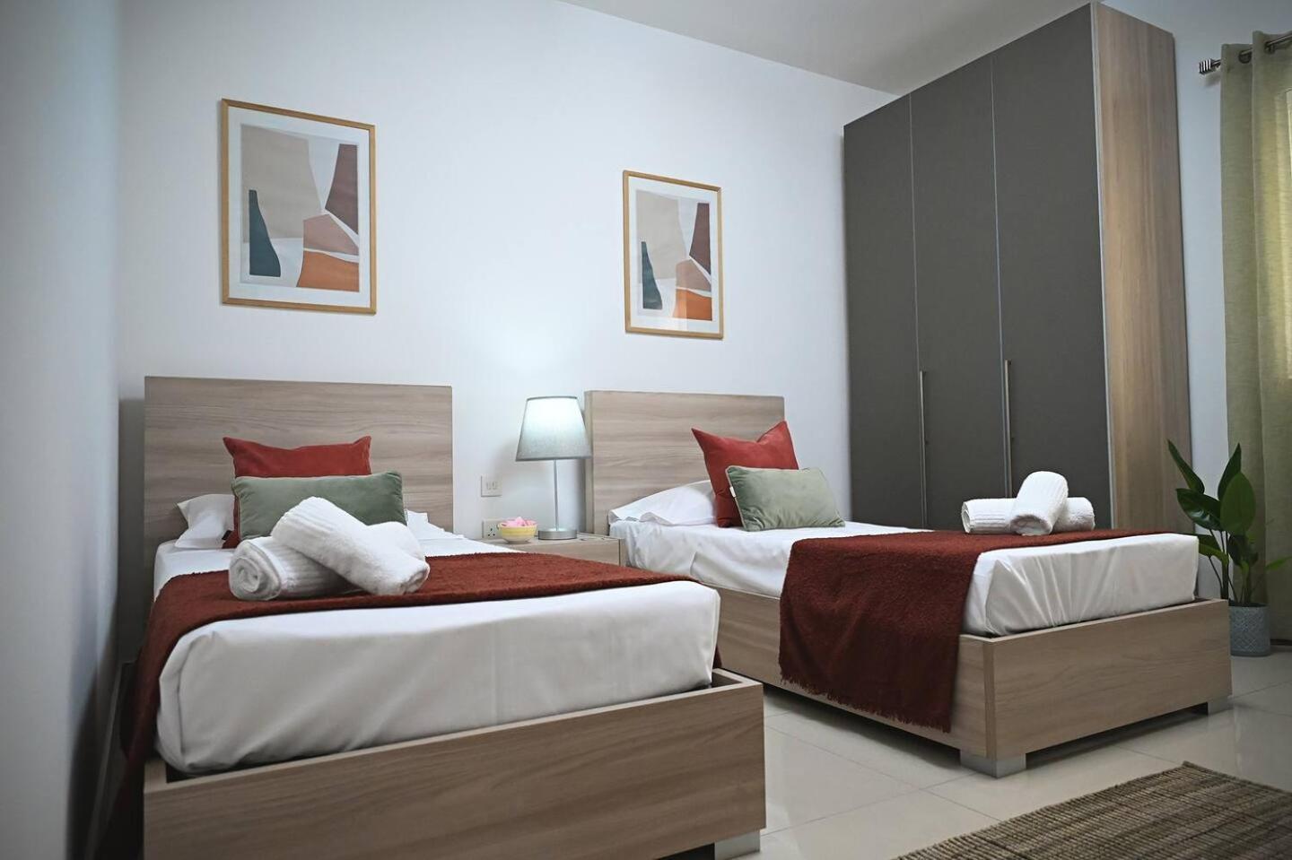 Fl 2 Ta'Lonza Luxury With Hot Tub By Homely Mellieħa Extérieur photo