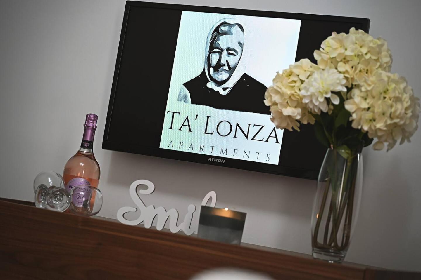 Fl 2 Ta'Lonza Luxury With Hot Tub By Homely Mellieħa Extérieur photo