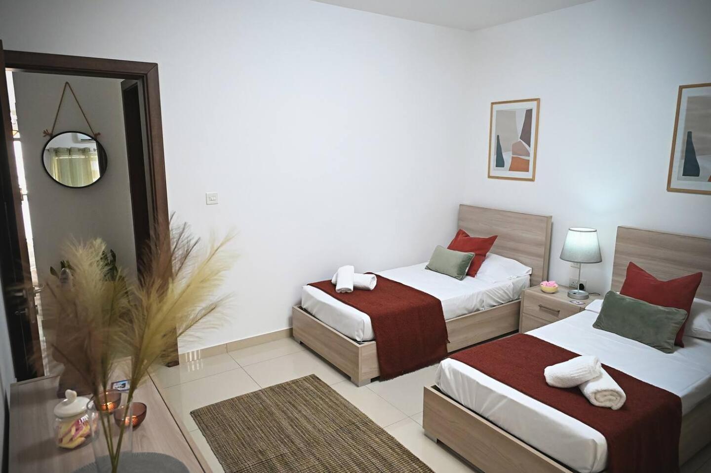Fl 2 Ta'Lonza Luxury With Hot Tub By Homely Mellieħa Extérieur photo
