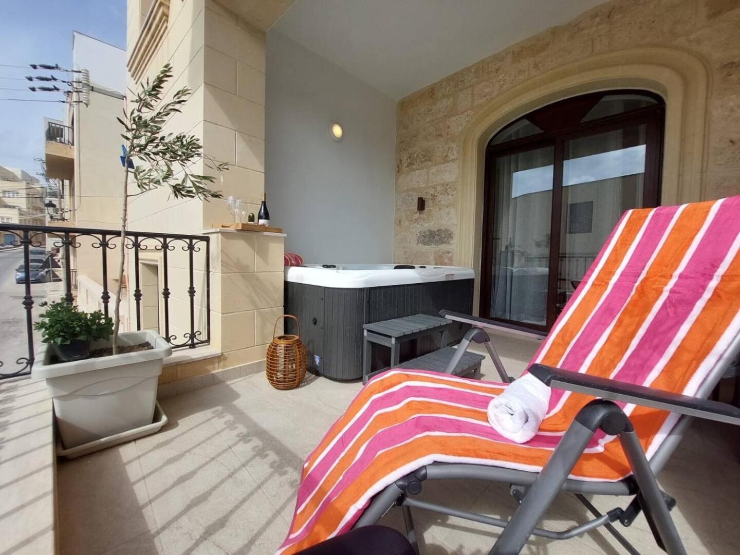 Fl 2 Ta'Lonza Luxury With Hot Tub By Homely Mellieħa Extérieur photo