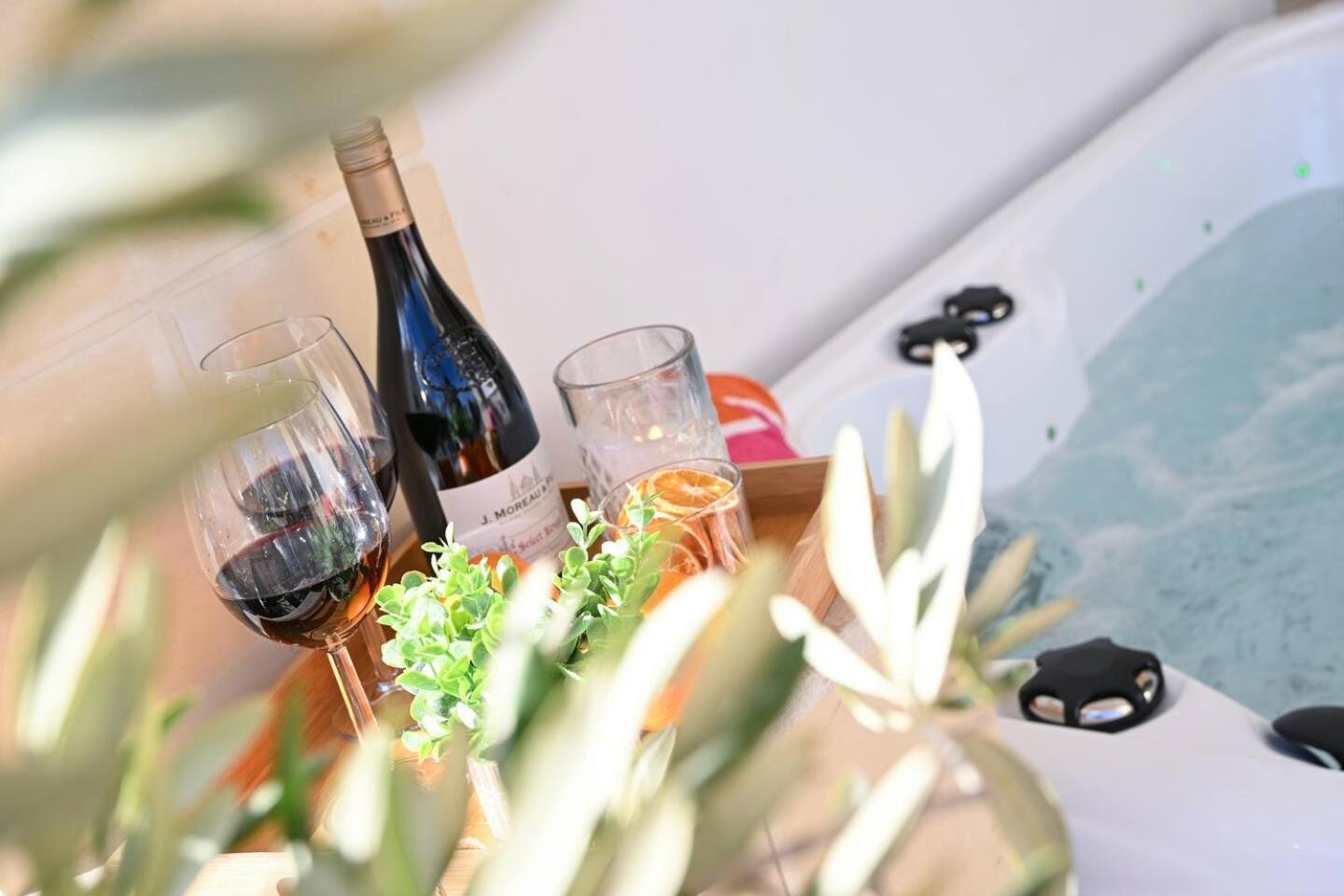 Fl 2 Ta'Lonza Luxury With Hot Tub By Homely Mellieħa Extérieur photo
